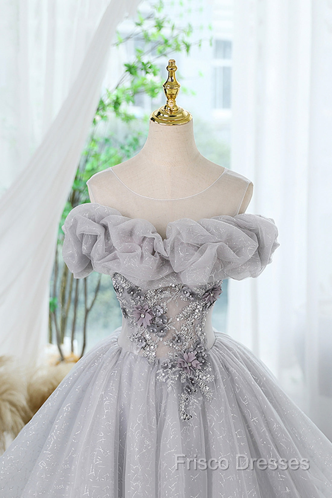 Gray Scoop Neckline Tulle Sequins Short Formal Prom Dress, A-Line Off The Shoulder Formal Party Dress