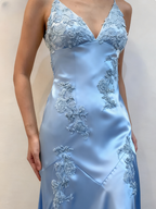 Green Mermaid V Neck Appliques Satin Open Back Long Prom Dress Outfits