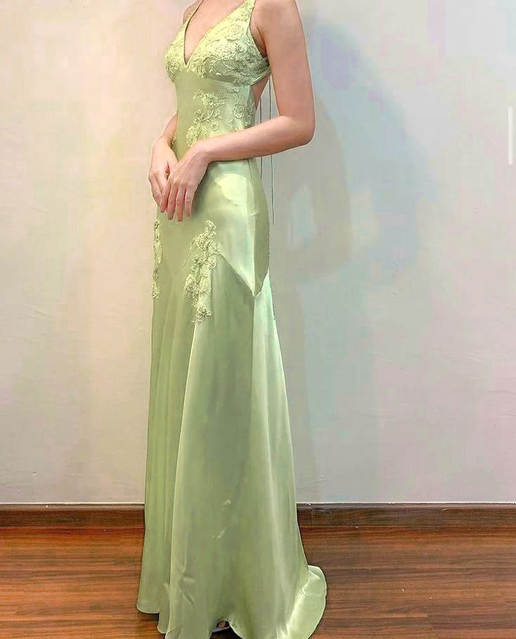 Green Satin A Line Long Prom Dresses Formal Party Dress Secondary image
