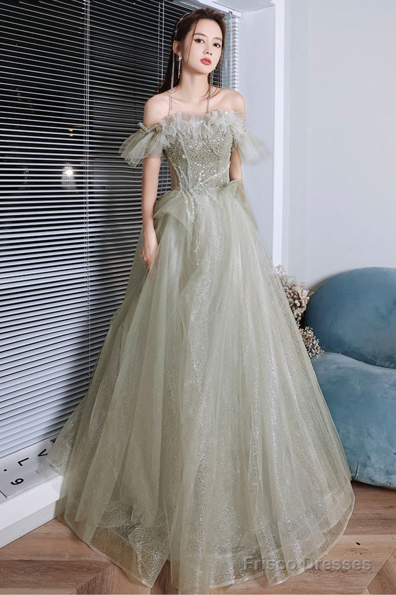 Green Shiny Tulle Long Prom Dress With Sequins, Green Evening Graduation Dress Main image