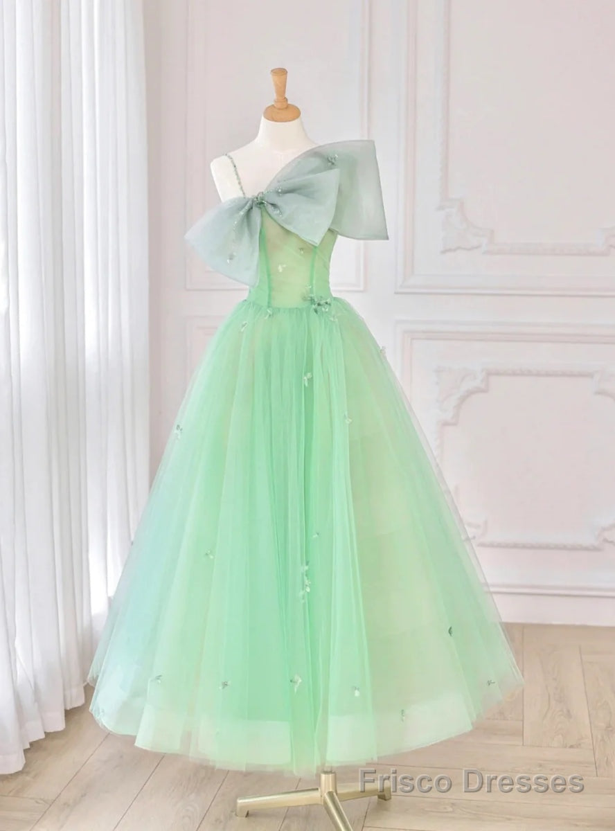 Green Tulle Appliques Beading Prom Dress Main image