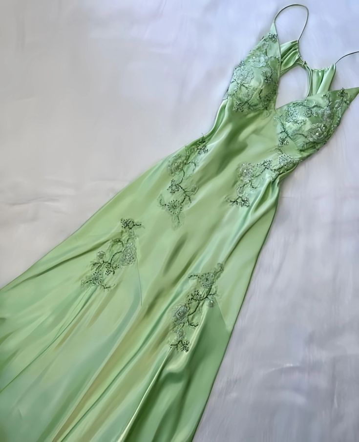 Green V-Neck Exquisite Embroidery Long Satin Ball Gown Evening Dress