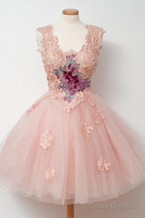 Knee-Length Ball Gown Pink Homecoming Dress With Appliques Embroidery