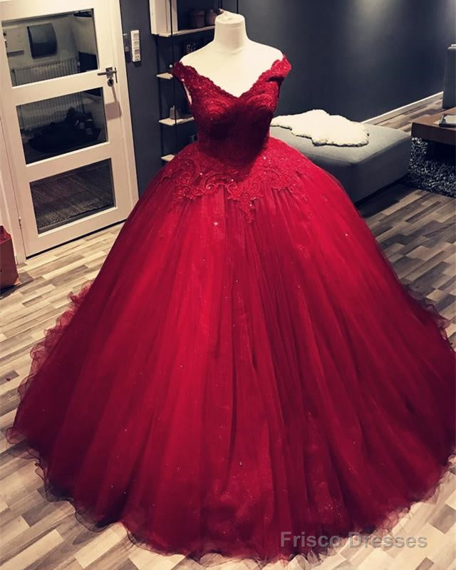 Lace Appliques V-Neck Off The Shoulder Tulle Ball Gowns Wedding Dresses Main image
