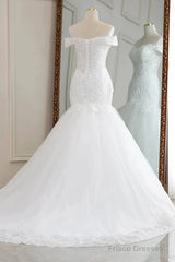 Lace Off-The-Shoulder Trumpet Long Wedding Dress
