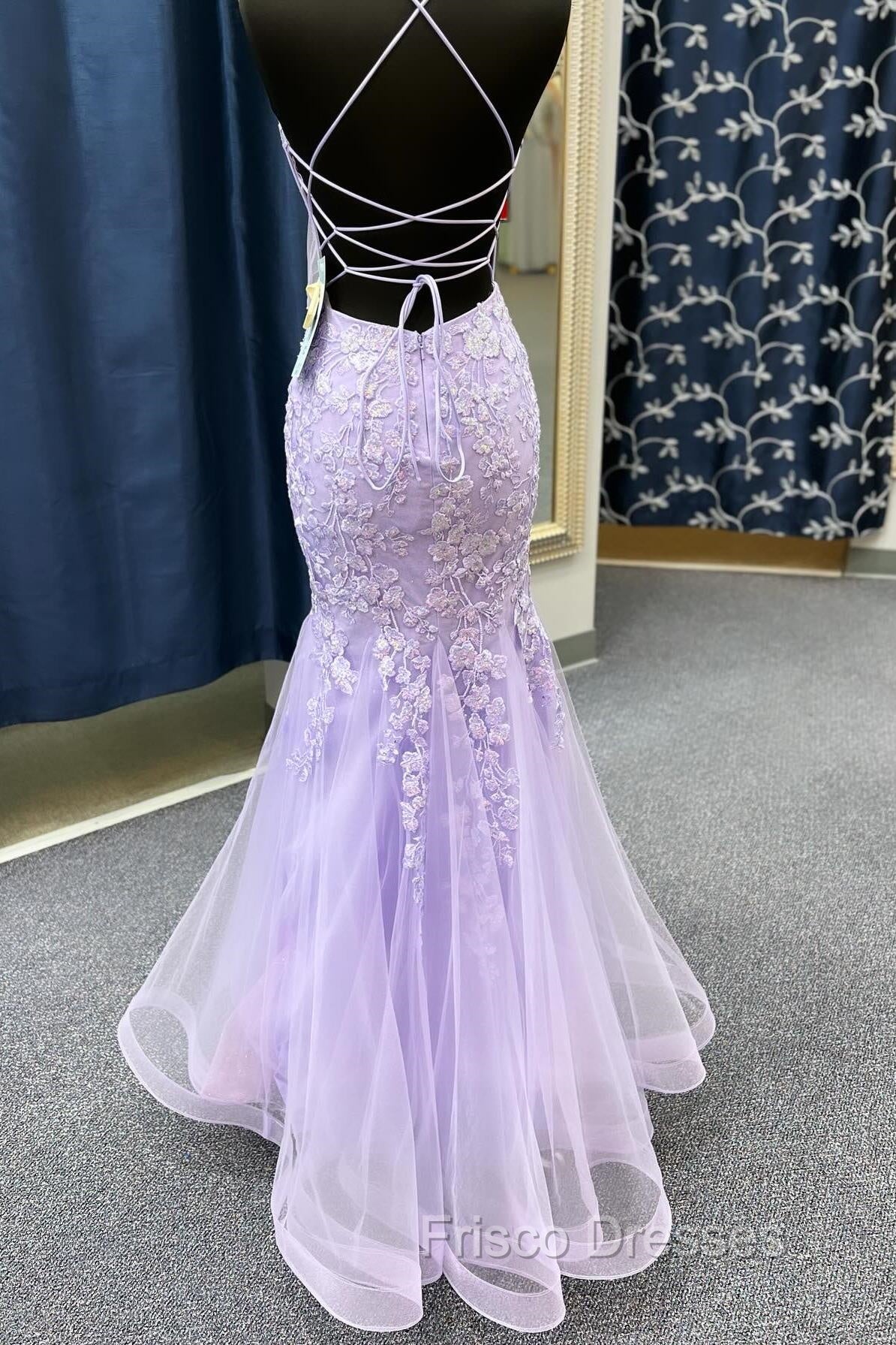 Lavender Spaghetti Straps Mermaid Formal Prom Dress With Appliques Secondary image