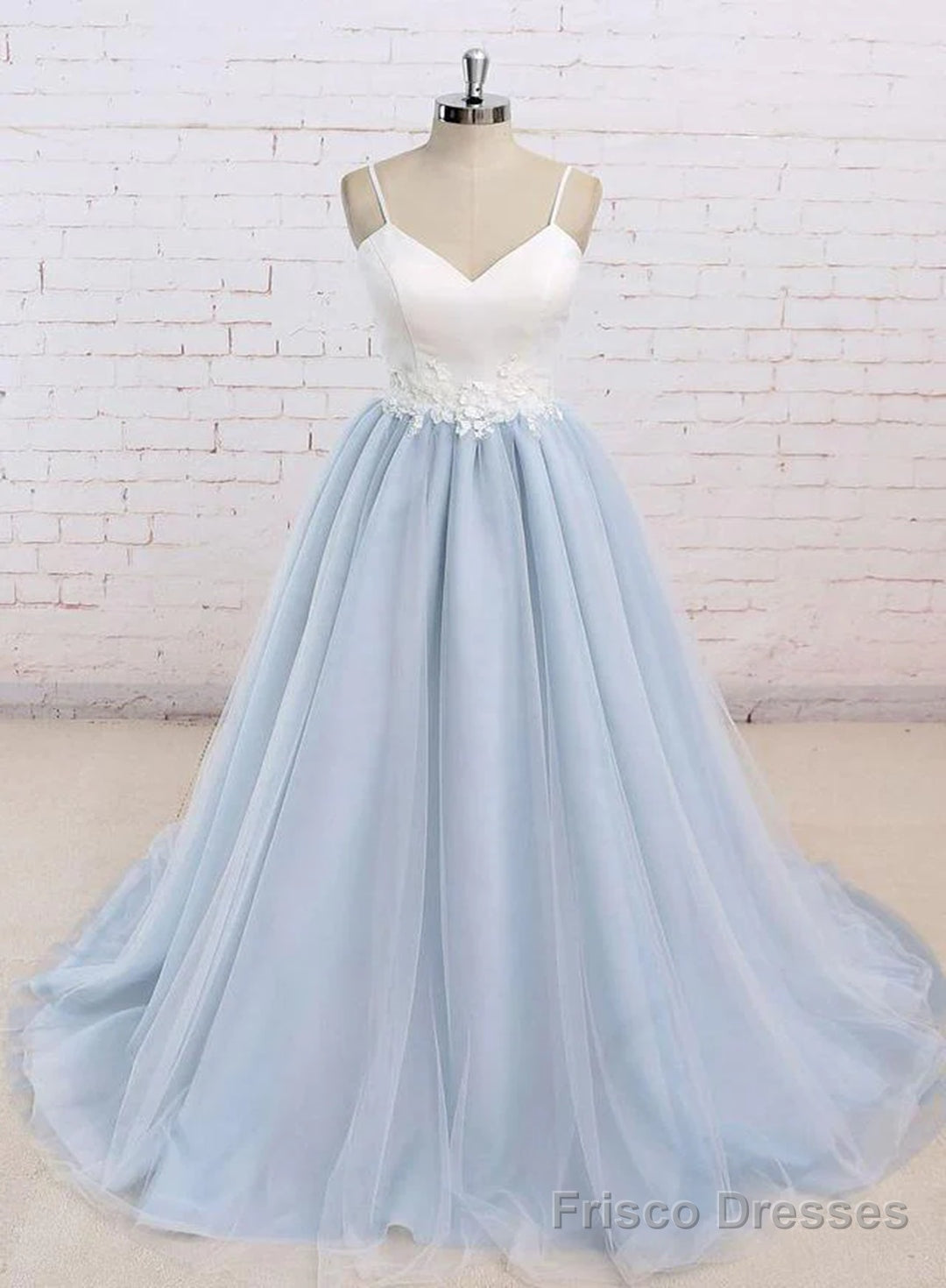 Light Blue Tulle and White Top Long Wedding Party Gowns, Straps Junior Prom Dress Main image
