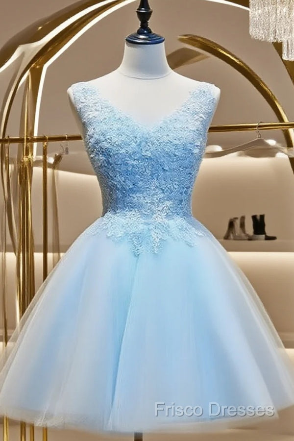 Light Blue Tulle Short Party Dress With Lace Applique, V-Neckline Homecoming Dress Main image