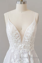 Long A-line Spaghetti Strap Lace Appliques Tulle Backless Wedding Dress