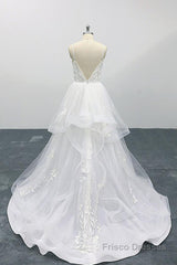 Long A-line Sweetheart Appliques Spaghetti Strap Tulle Wedding Dress