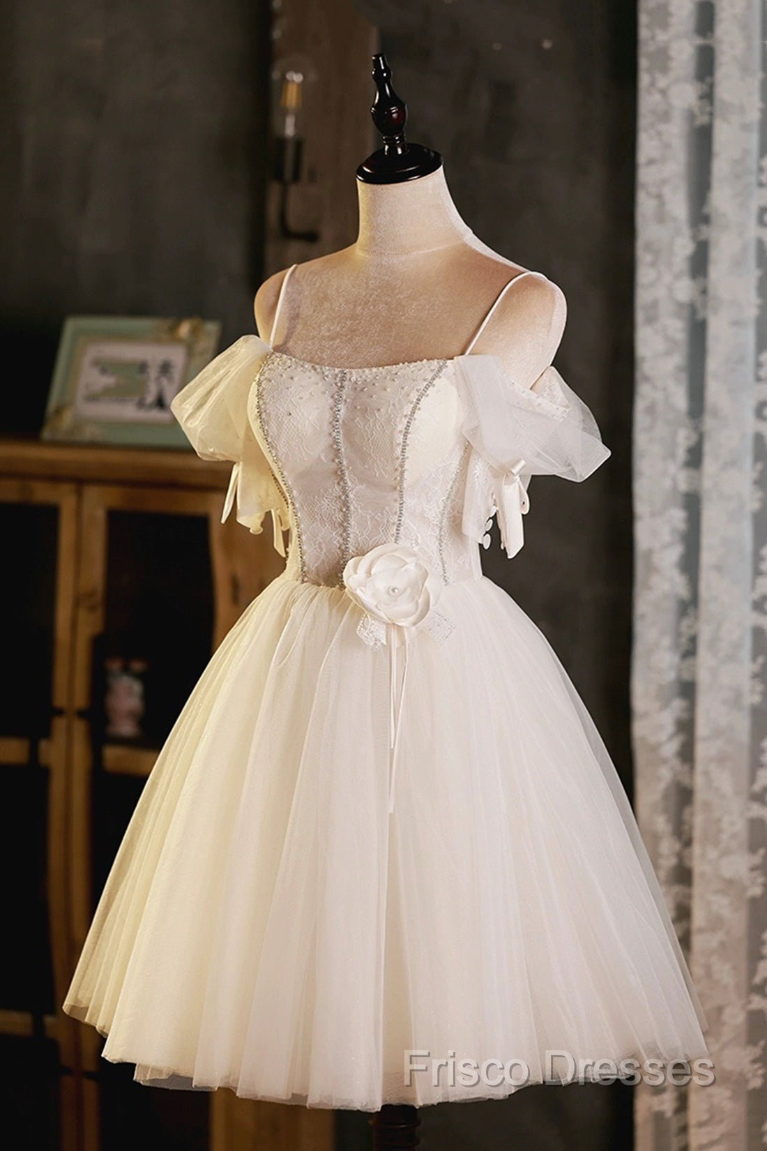 Lovely Spaghetti Strap Tulle Short Formal Prom Dress, Light Champagne A-Line Formal Party Dress
