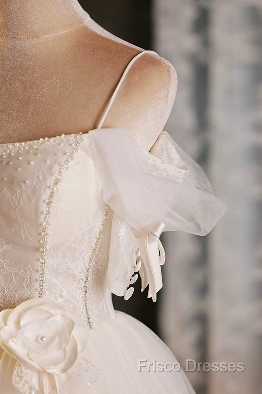 Lovely Spaghetti Strap Tulle Short Formal Prom Dress, Light Champagne A-Line Formal Party Dress