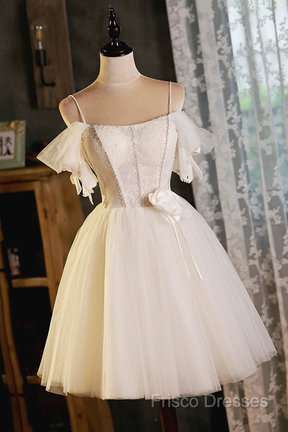 Lovely Spaghetti Strap Tulle Short Formal Prom Dress, Light Champagne A-Line Formal Party Dress