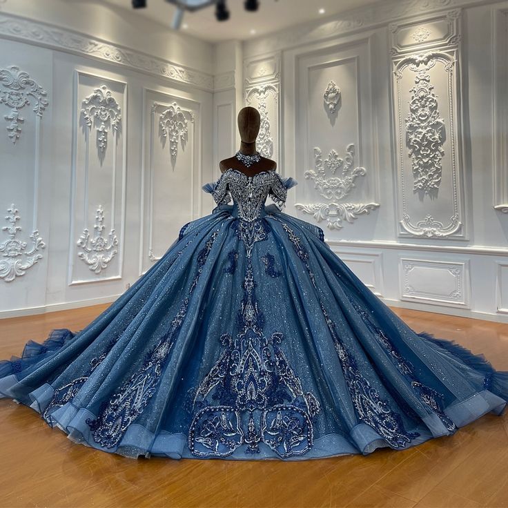 Luxurious And Exquisite Long  Ball Gown