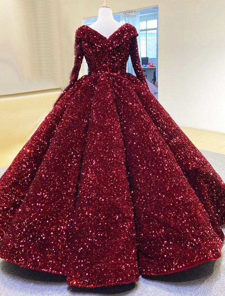 Luxurious And Exquisite Long  Ball Gown