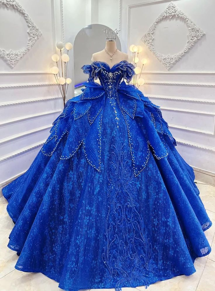 Luxurious And Exquisite Long  Ball Gown