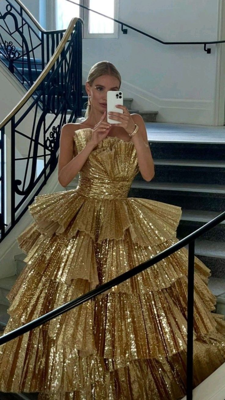 Luxurious Gold Strapless Pleated Irregular Neck Layered Prom Dress Ball Gown Quinceanera Party Dress
