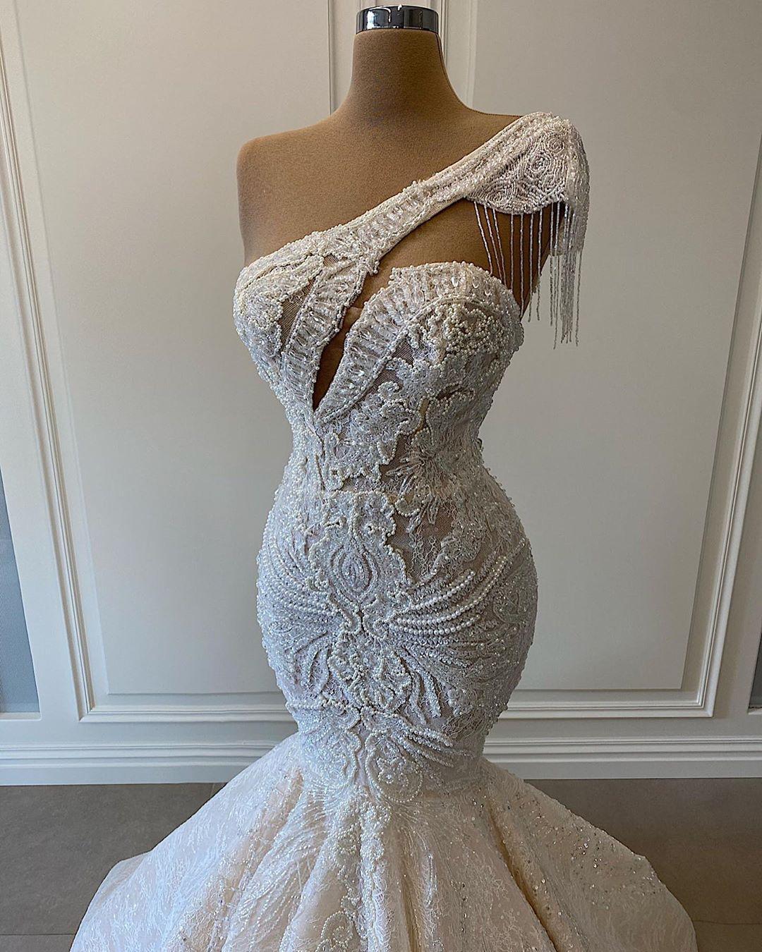 Luxurious Lace Beaded Wedding Dresses One Shoulder Mermaid Bridal Gowns Crystal Beads Sequin Sweep Train Secondary image