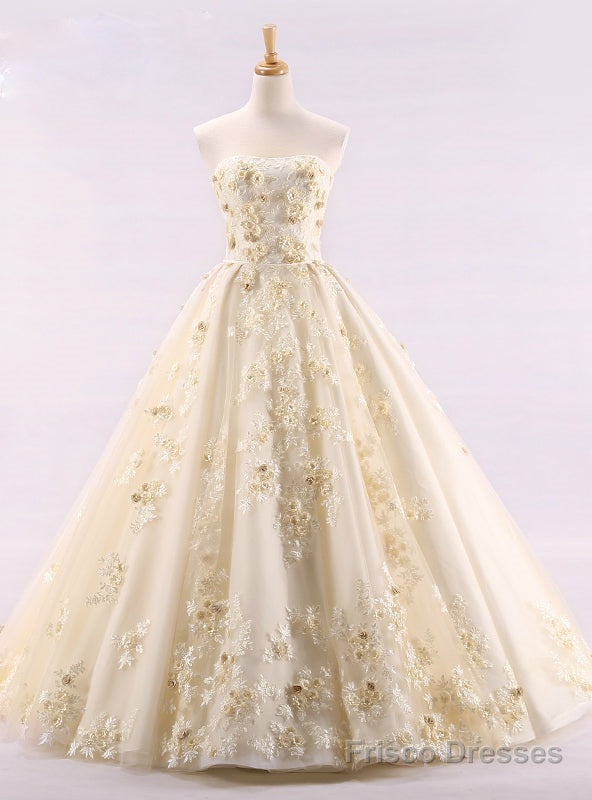 Luxury Ball Gown Strapless Tulle Appliques Wedding Dress Main image