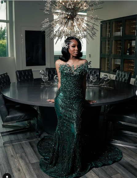 Luxury One Shoulder Satin Beaded Evening Dress Emerald Green Mermaid Prom Dress Secondary image