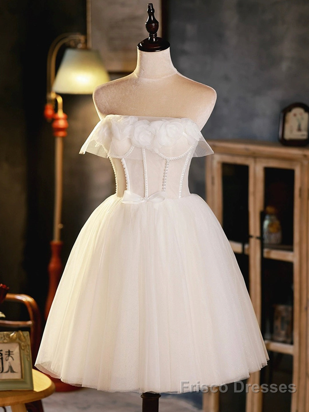 Light Champagne Strapless Tulle Short Prom Dress, Beautiful A-Line Evening Party Dress Main image