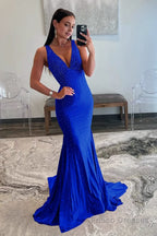 Mermaid Deep V-Neck Beaded Satin Long Prom Dress