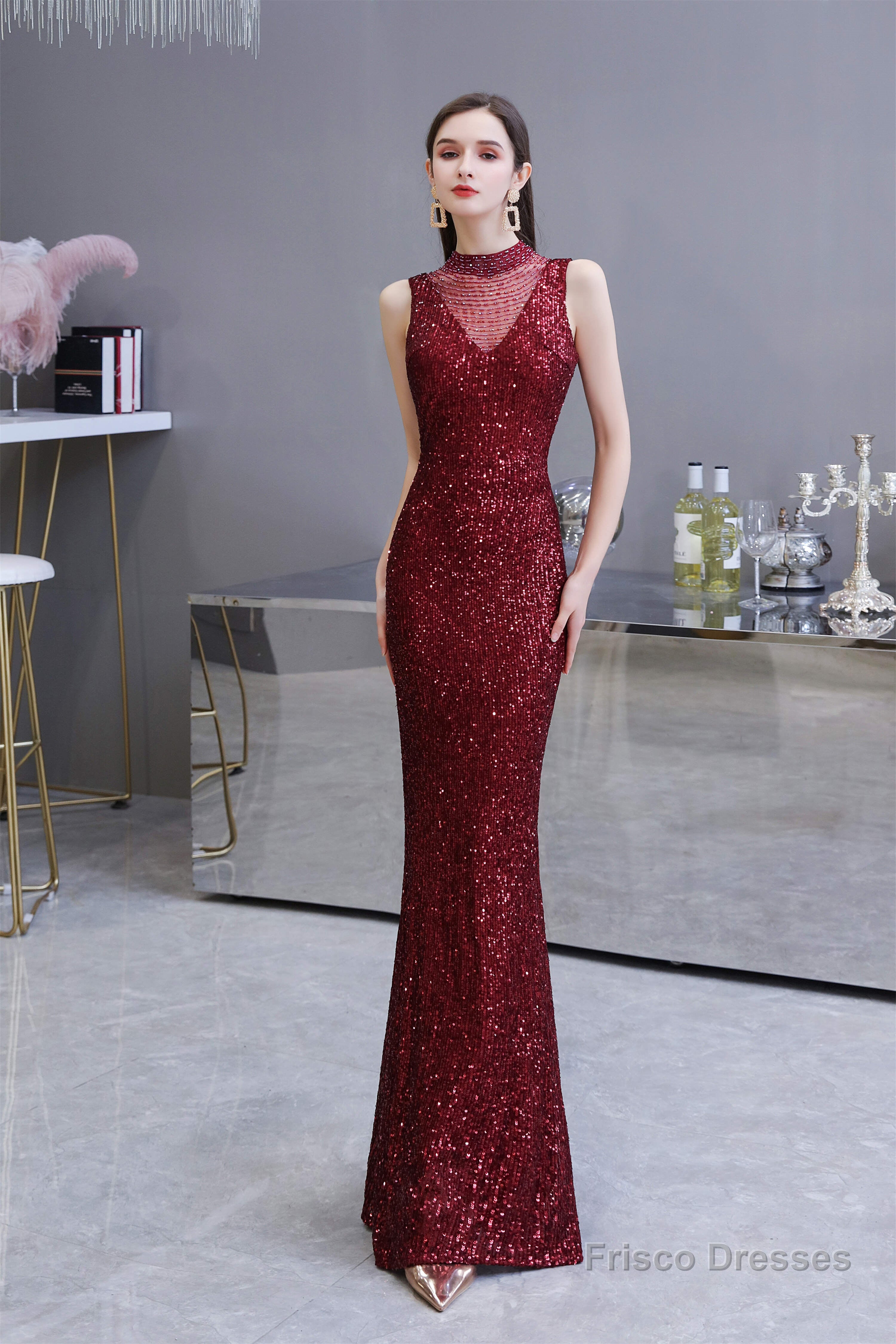 Mermaid Halter Sleeveless See-Through Sequins Floor Length Prom Dresses Secondary image