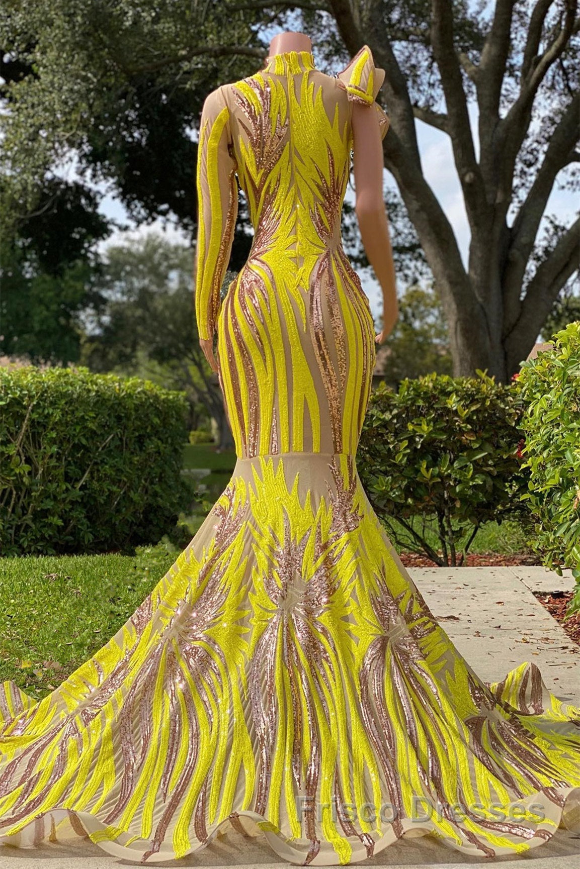 Mermaid High Neck One Shoulder Sequined Floor-length Long Sleeve Lace Formal Prom Dresses Secondary image