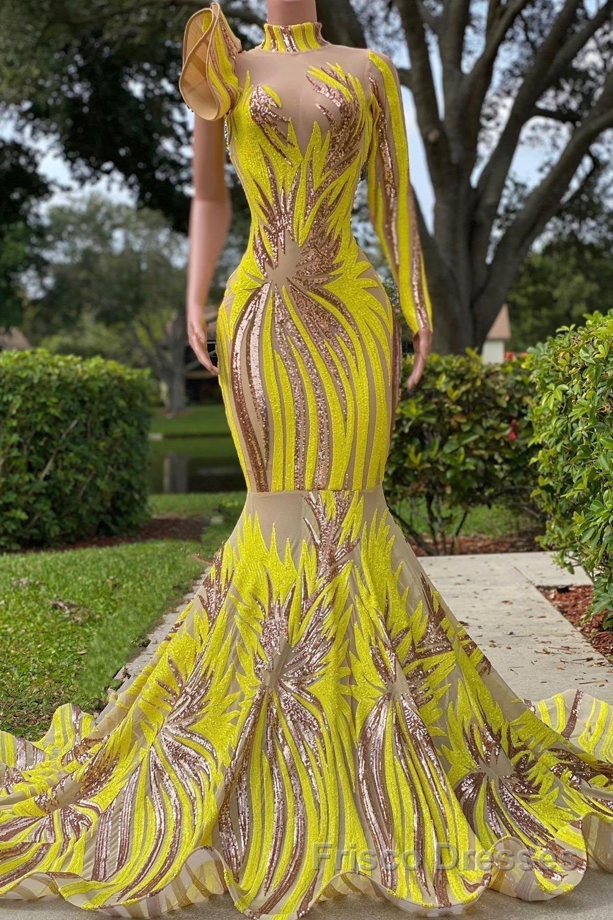 Mermaid High Neck One Shoulder Sequined Floor-length Long Sleeve Lace Formal Prom Dresses