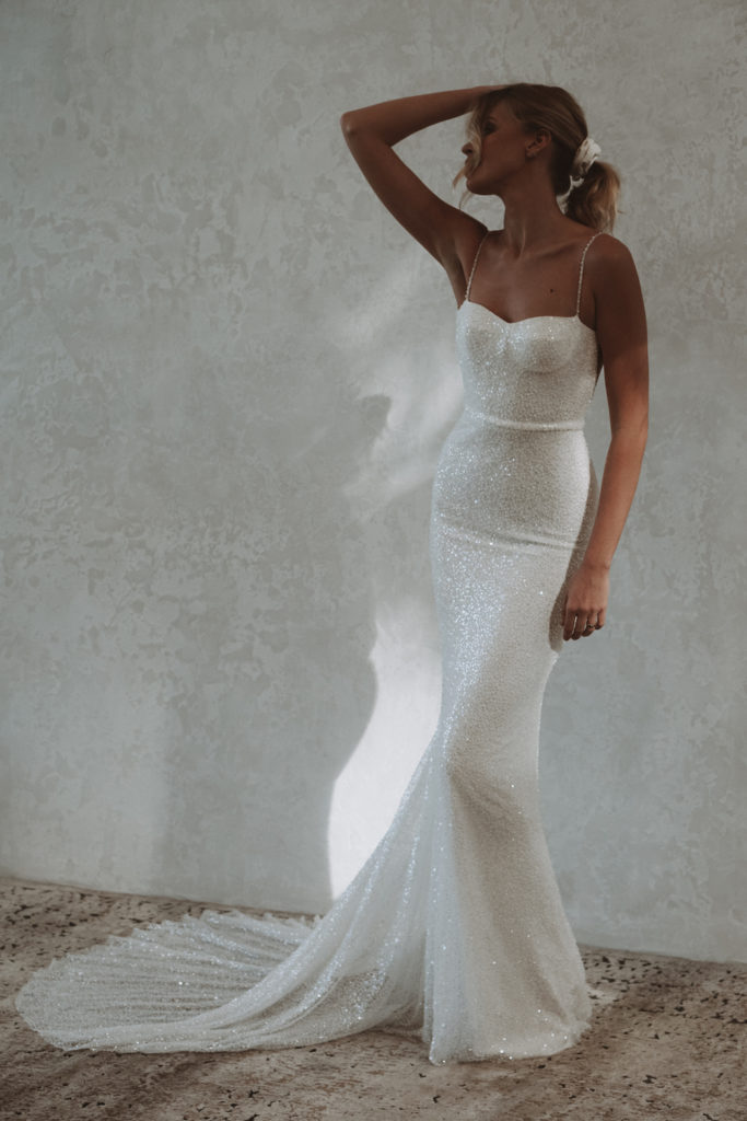 Mermaid Modest Spaghetti Straps Sparkly Long Beach Prom Dresses Secondary image