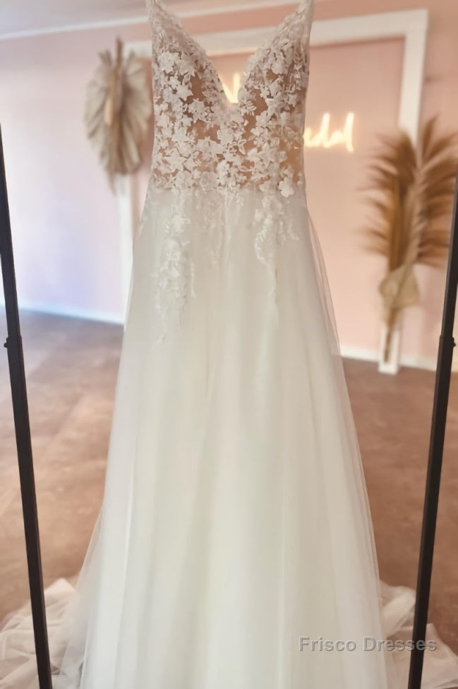 Modern Sweetheart Long V-Neck Sleeveless Lace Wedding Dresses Online Main image