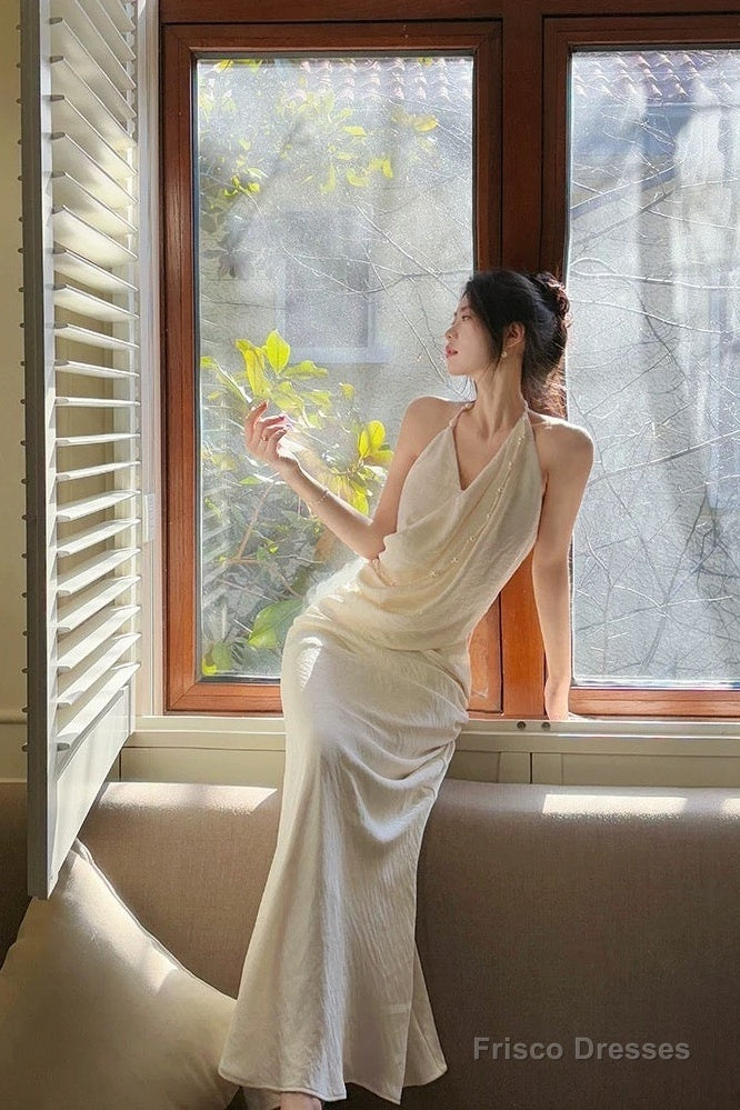 Modest Mermaid Halter Ruffles Long Evening Dress White Prom Dresses Main image