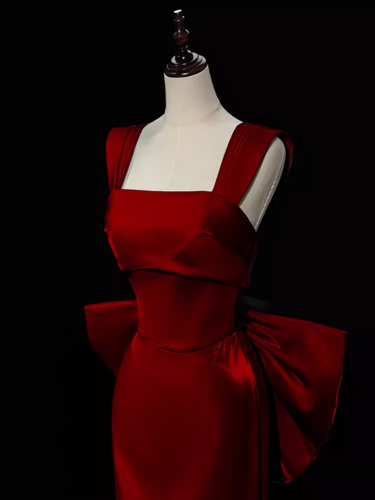 Modest Mermaid Straps Long Sleeveless Red Prom Dresses
