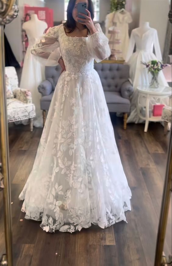 Modest Wedding Dress Long Sleeve Lace Applique Classic A-Line Wedding Dress Main image