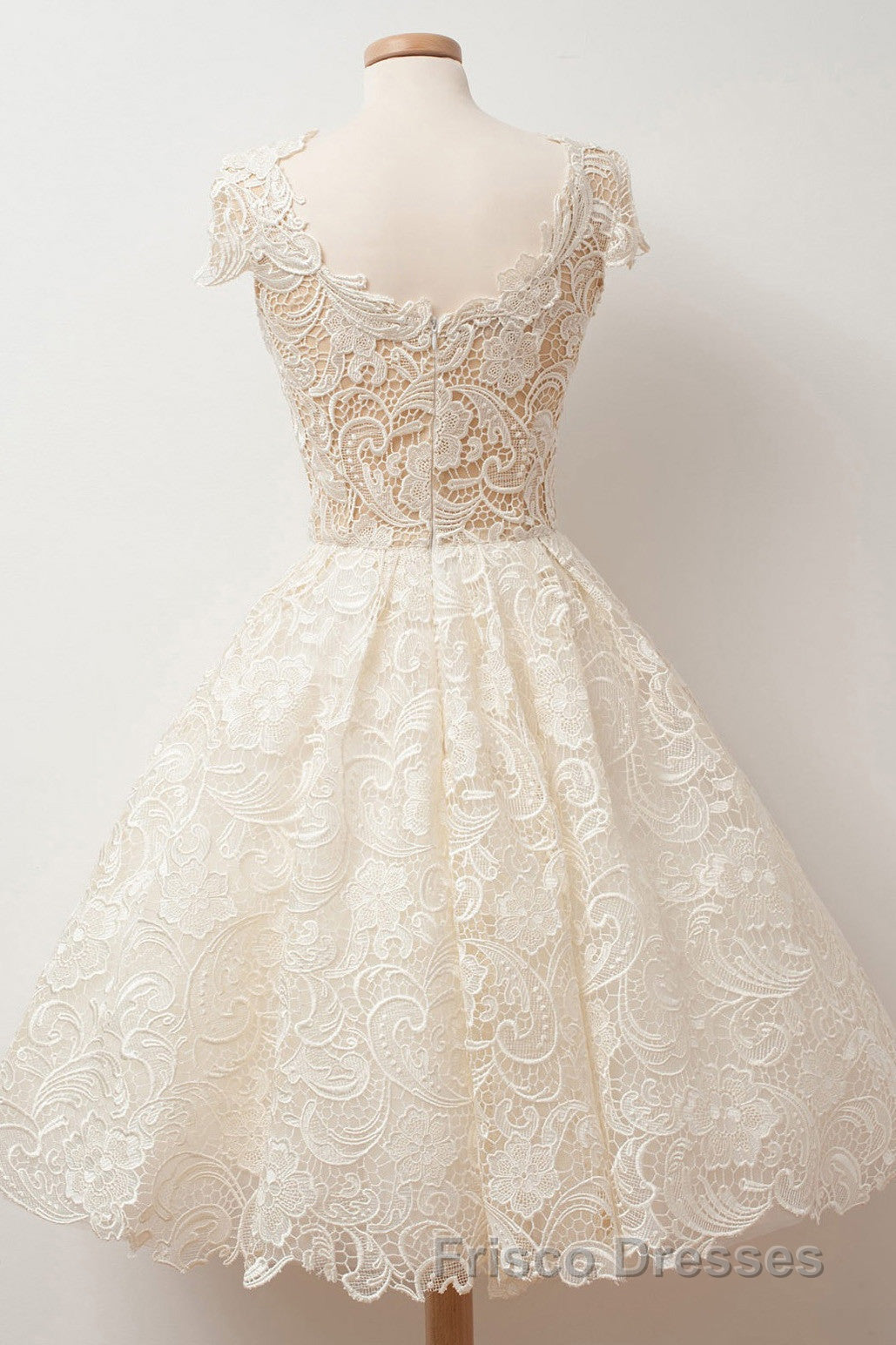 A-line Scoop Lace Short Formal Prom Dress Cap Sleeves Homecoming Dress Secondary image