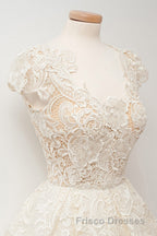 A-line Scoop Lace Short Formal Prom Dress Cap Sleeves Homecoming Dress