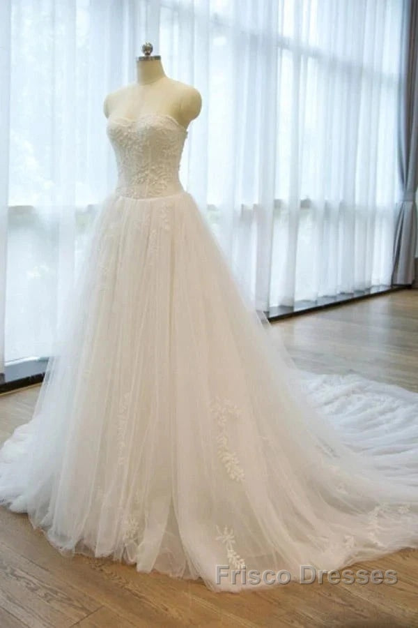 Noble Strapless Lace Decal Sheer Off Shoulder And Floor Length Floor Mopping Wedding Dress