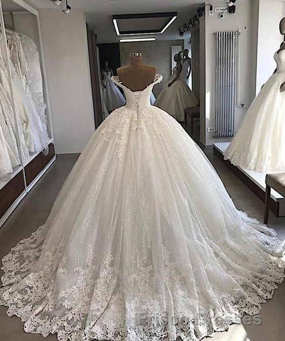 Off the shoulder Lace Ball Gowns Tulle Formal Prom Bridal Gowns