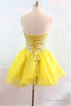 Organza Sweetheart Yellow Homecoming Dresses With Beading