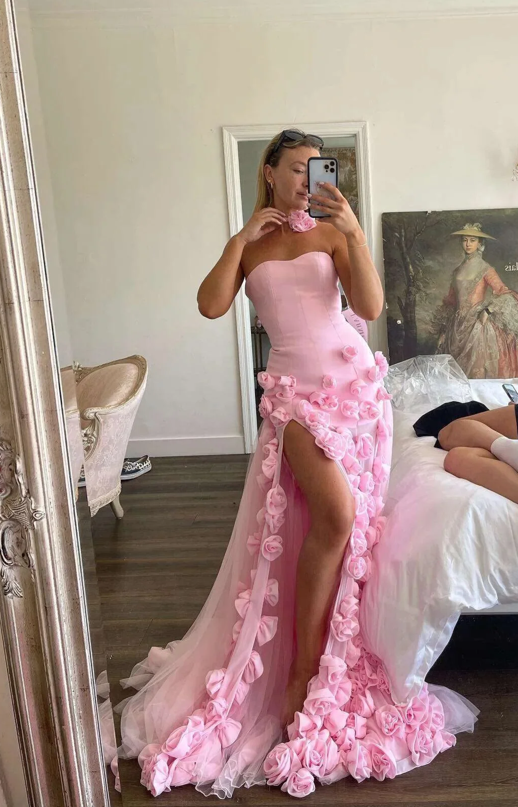 Elegant Pink Strapless 3D Flowers Tulle Mermaid Long Prom Dress With Slit Secondary image