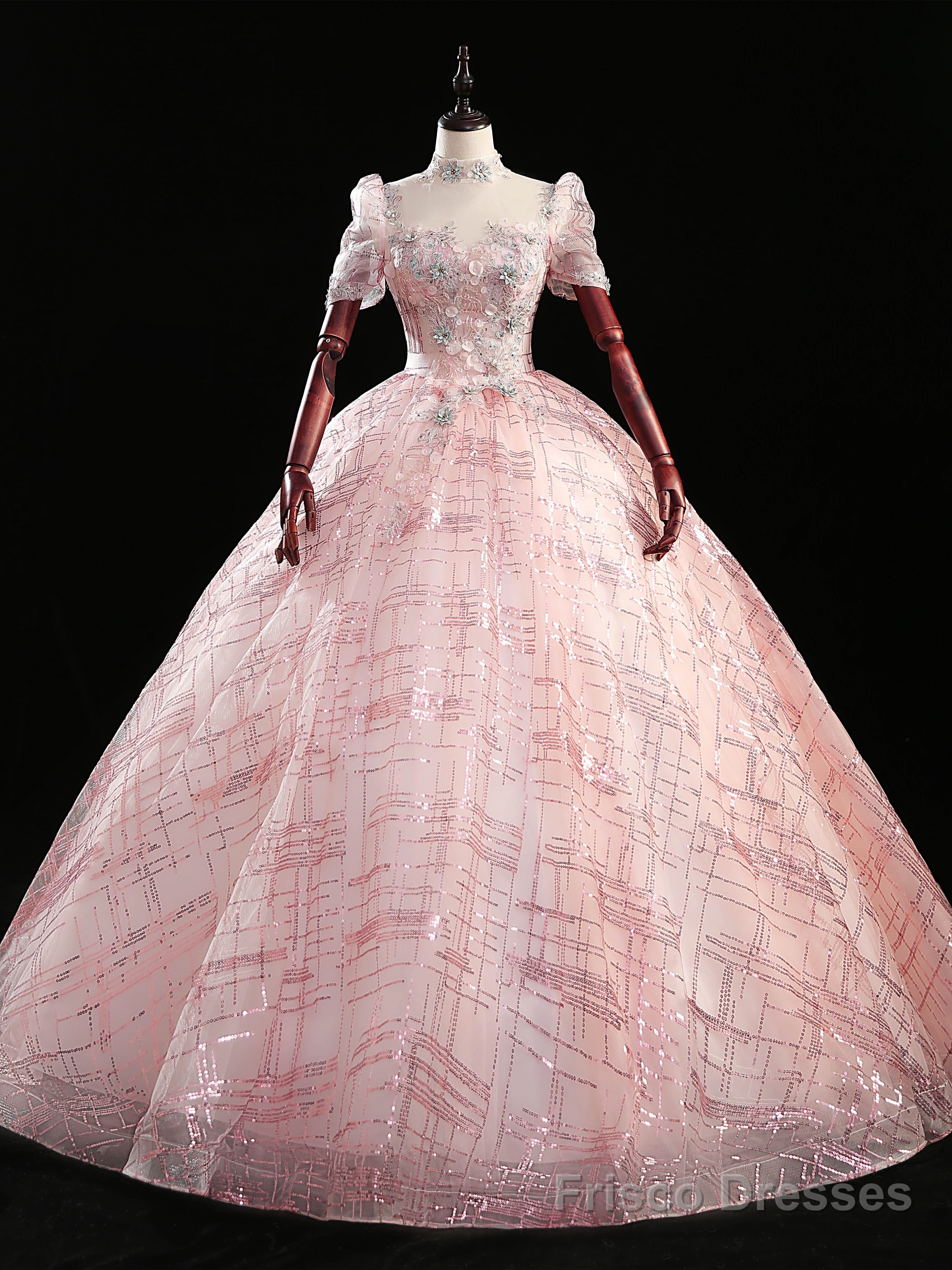Pink Tulle Sequins Short Sleeve Appliques Quinceanera Dress