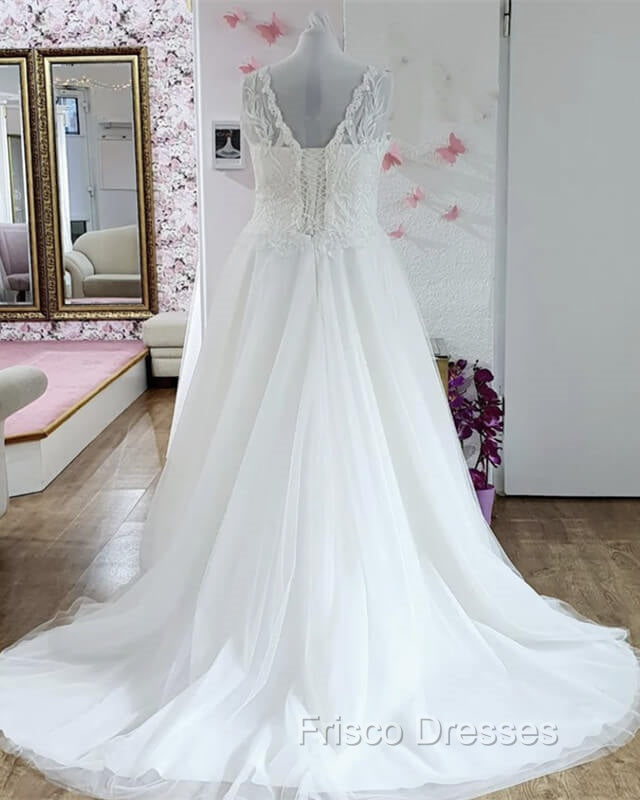 Plus Size Princess V-Neck Wedding Dress Lace Embroidery Secondary image