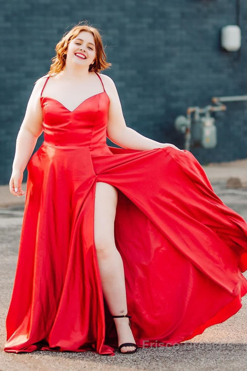 Plus Size Satin Spaghetti Straps Red Long Prom Dress with Pockets Main image