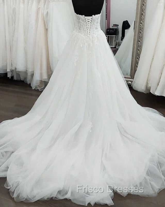 Plus Size Tulle Sweetheart Embroidery Wedding Dress Secondary image