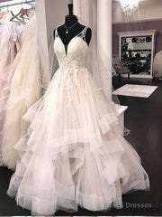 Popular V-Neck Spaghetti Straps Lace Tulle Ball Gown Wedding Dress.Db10016