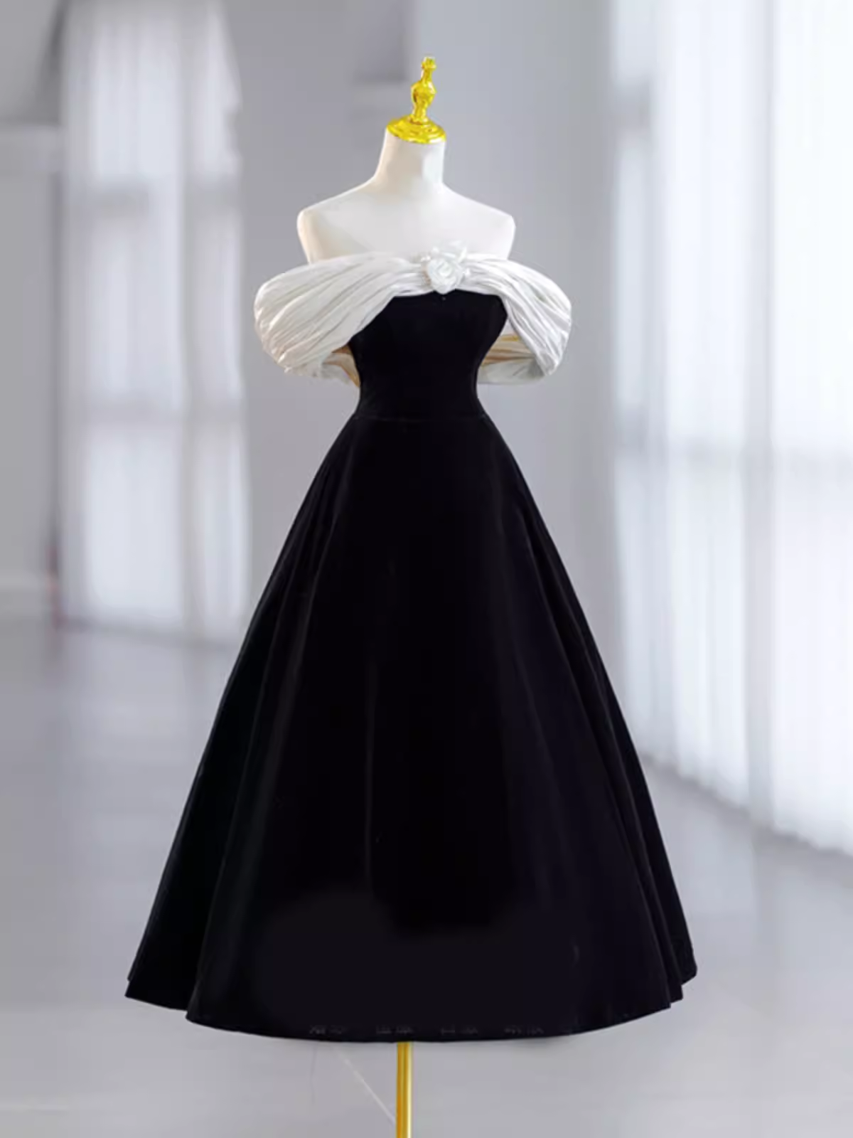 Pretty Ball Gown Off The Shoulder Black Velvet Evening Party Dress Prom Dresses With Flower PD0043 Main image