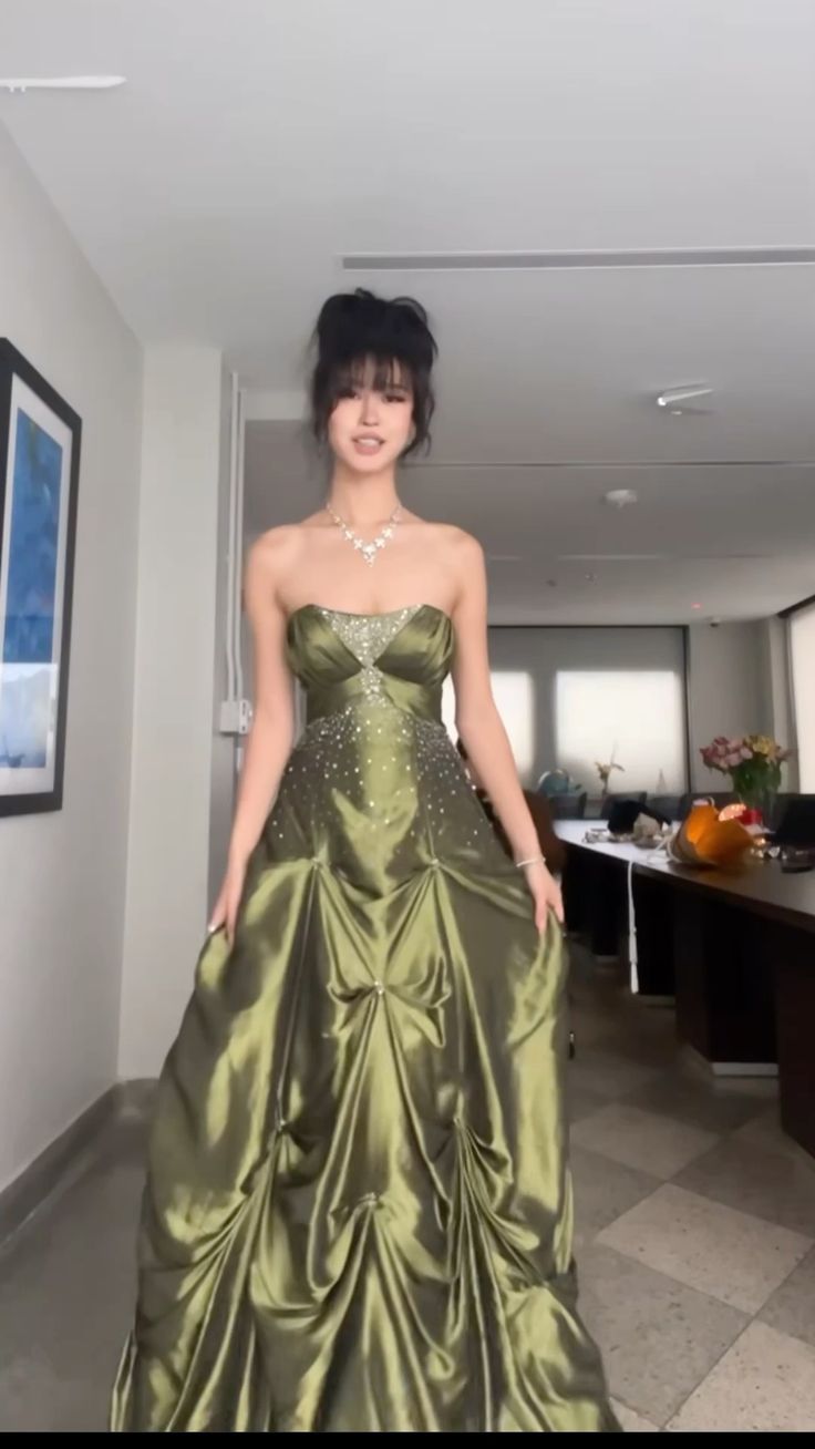 Pretty Ball Gown Strapless Green Satin Long Prom Dresses With Silver Beads