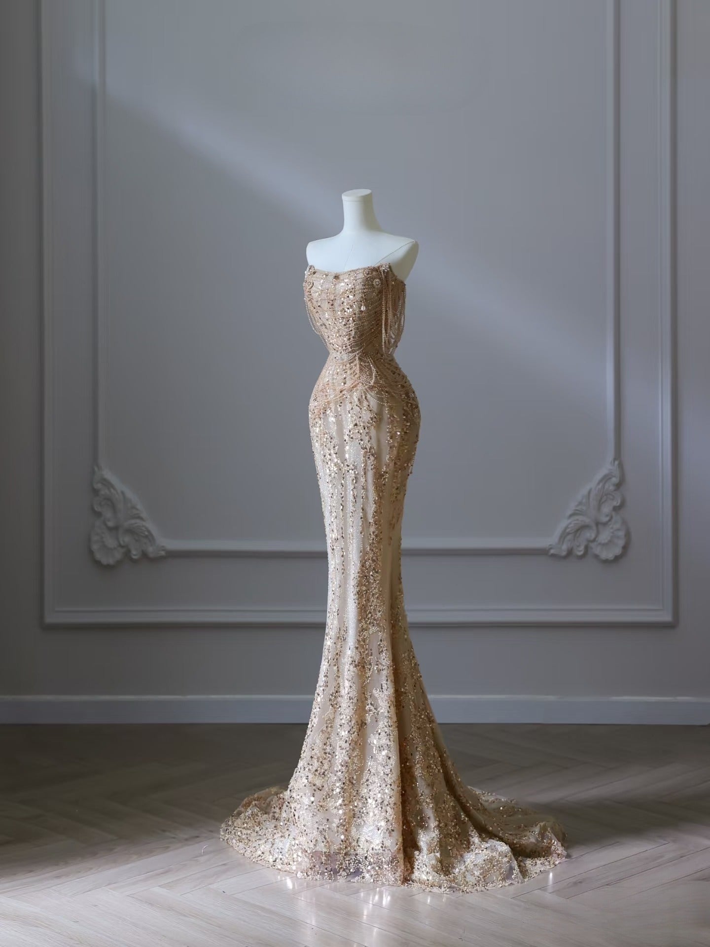Pretty Mermaid Strapless Gold Sequin Beads Long Prom Dresses Formal Evening Dress Secondary image