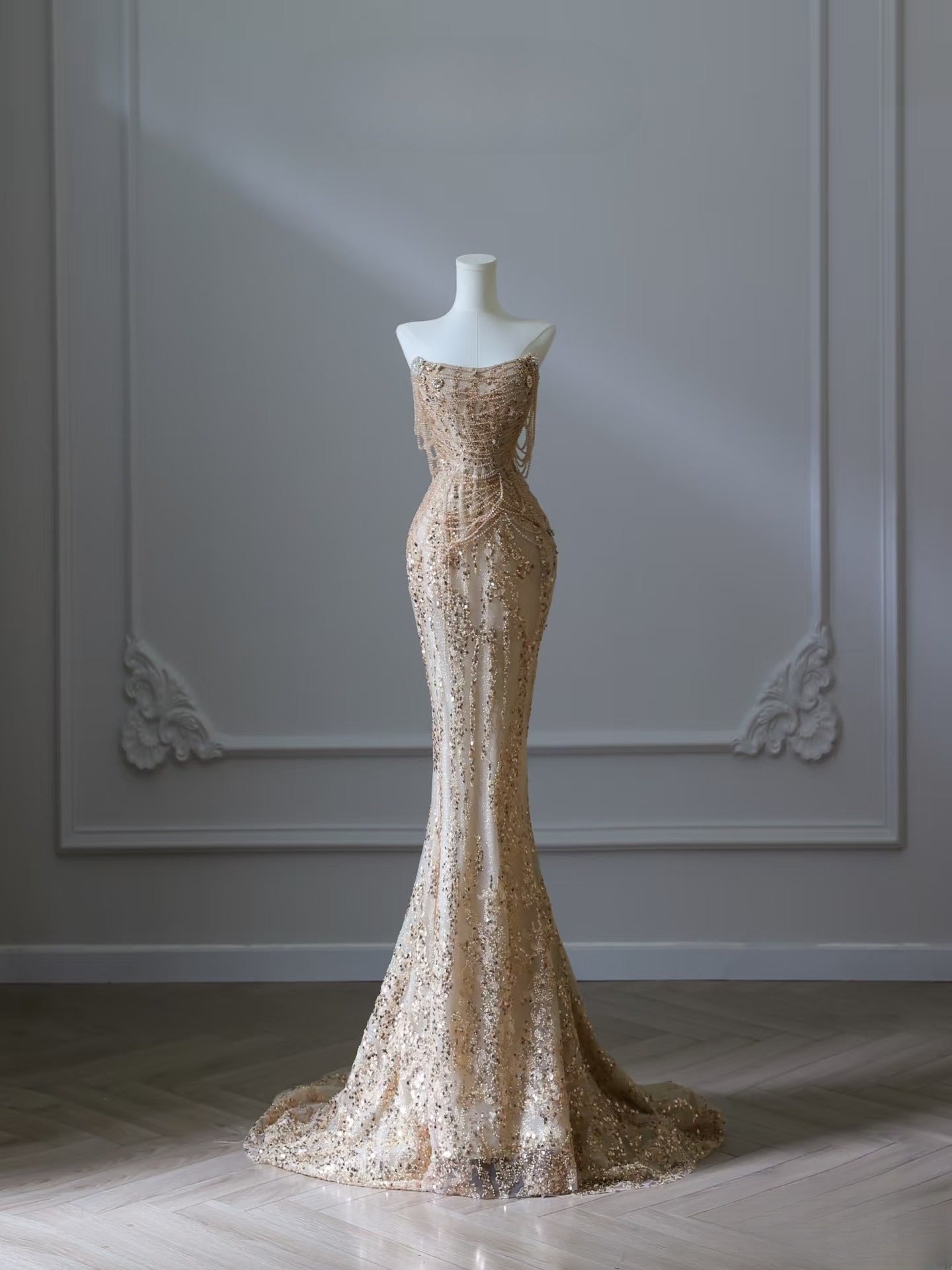 Pretty Mermaid Strapless Gold Sequin Beads Long Prom Dresses Formal Evening Dress Main image