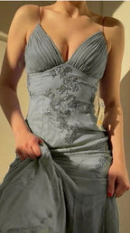 Pretty Spaghetti Straps V-Neck Beaded Backless Prom Dresses Party Dresses